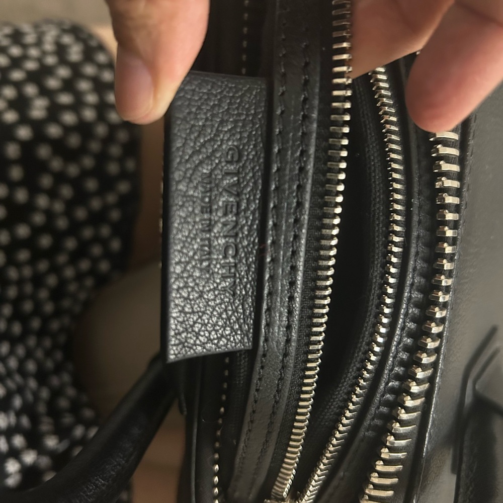 Givenchy ANTIGONA SMALL Black Satchel Bag - Picture 9 of 10